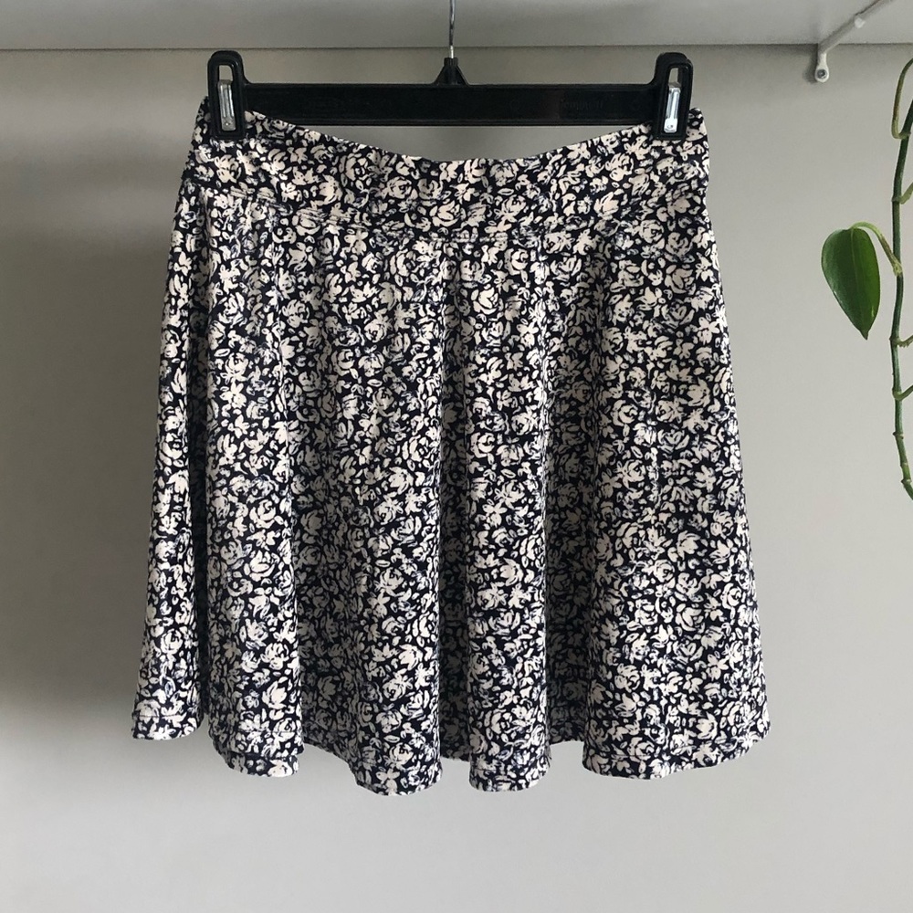 Hollister skirt
